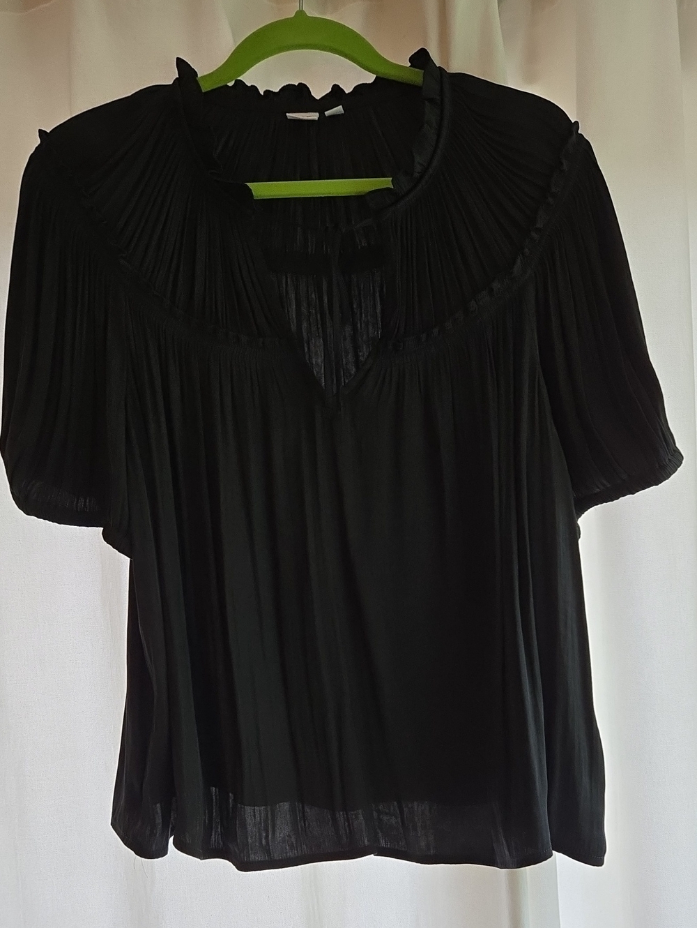Silky Black GAP Blouse